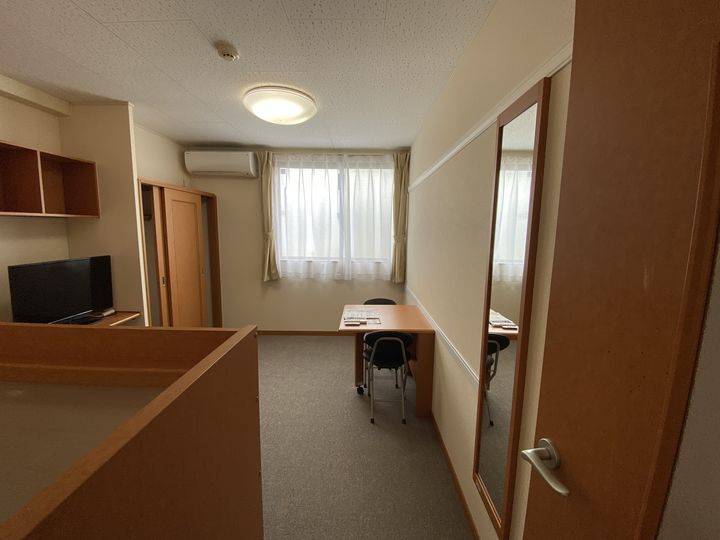 レオパレス北原103の居間