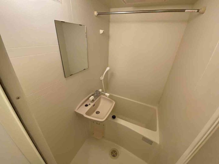 レオパレスシェモア205の風呂