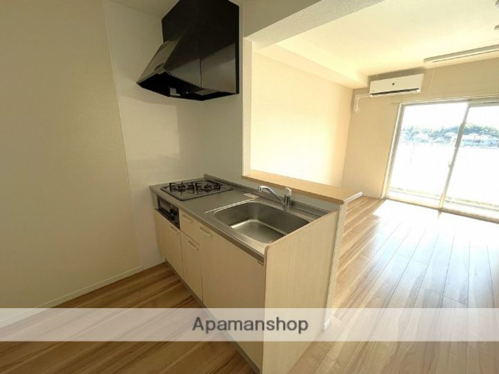 SAINT−HURSTのキッチン