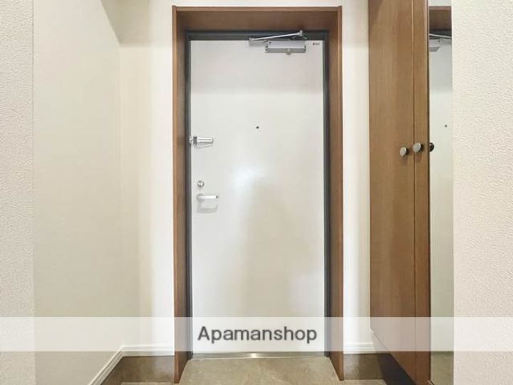 フェニックスハイツ月出の玄関