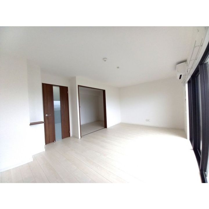 LIBTH菊陽の居間