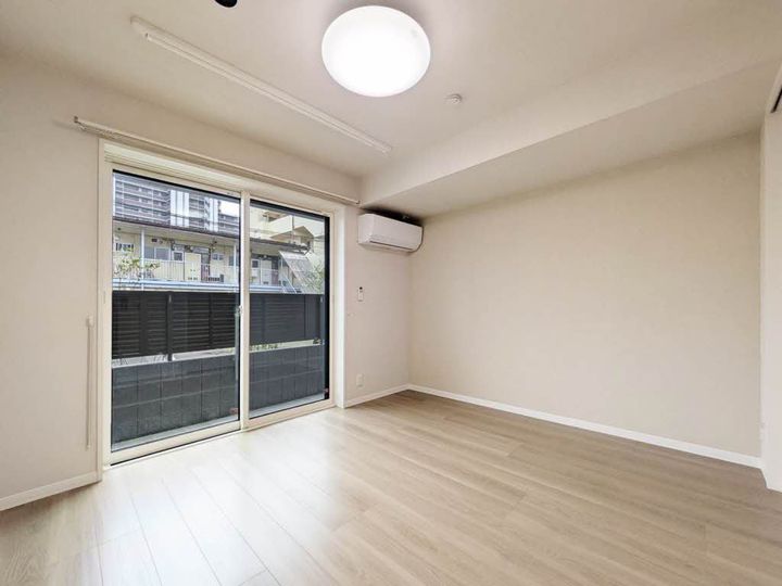 シャーメゾン九品寺の居間