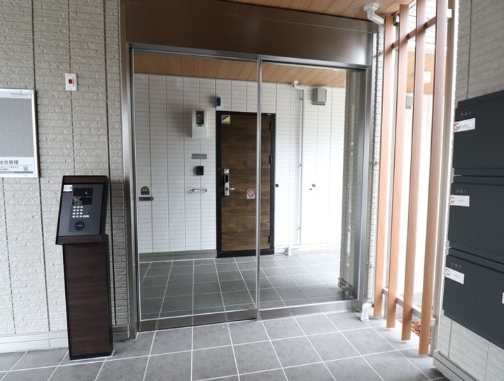 マーレ京町の外観