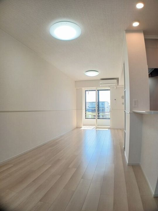 クランメゾンの居間