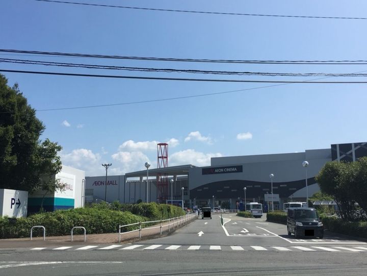 ベルクラールの周辺
