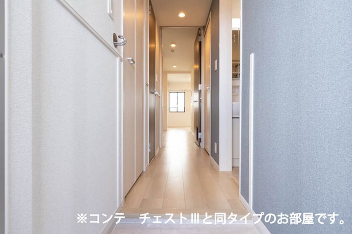 プリマ・ベラの玄関