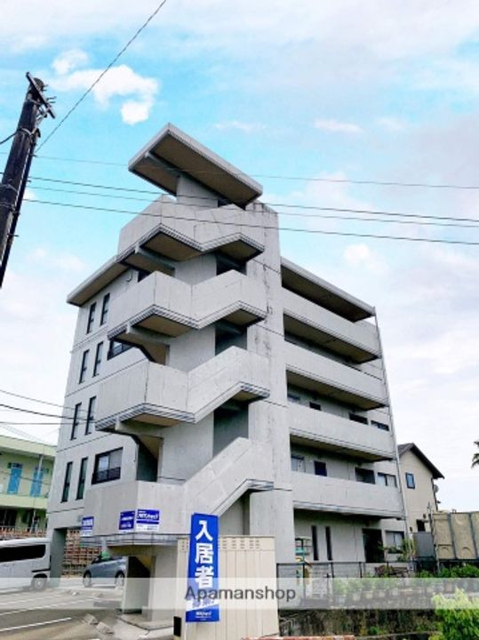 熊本県熊本市東区健軍3丁目の賃貸マンションの外観