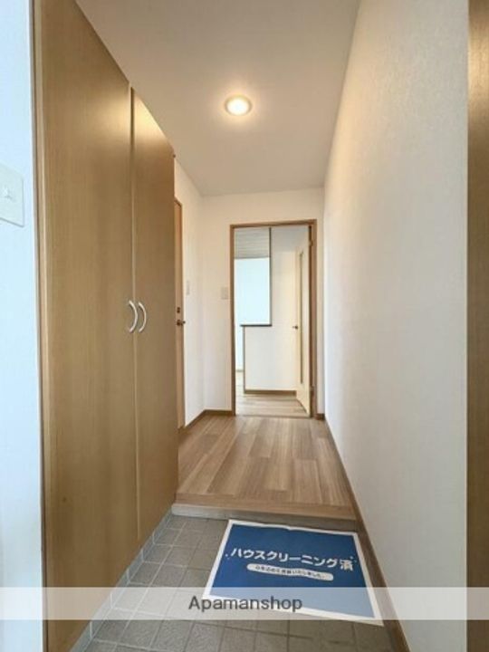 熊本県熊本市中央区渡鹿4丁目の賃貸マンションの玄関