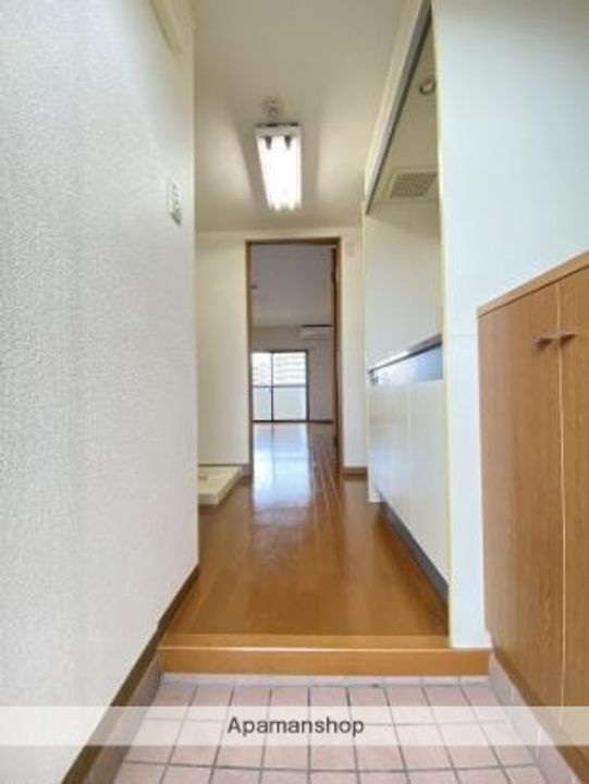 セントラル・レジデンスの玄関