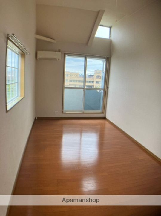 熊本県熊本市中央区本荘6丁目の賃貸アパートの居間