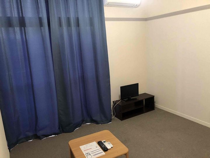 レオパレス新原304の居間