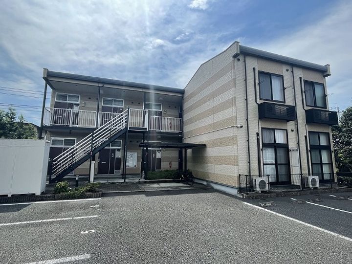 レオパレスNKSあきた204の外観
