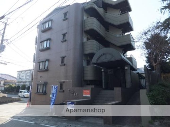 ラフォーレ27番館の外観