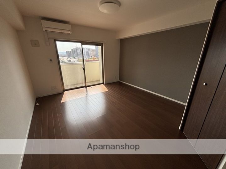 熊本県熊本市中央区本荘町の賃貸マンションの居間