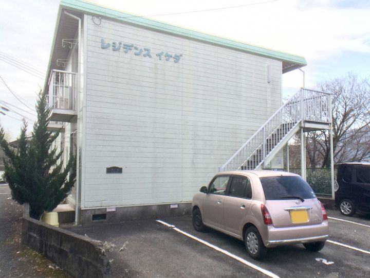 レジデンスイケダ206の外観