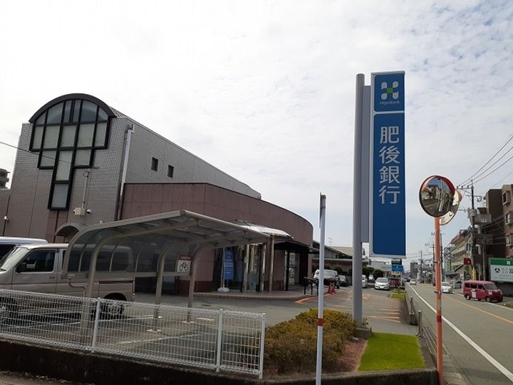 メゾンラペーシュの周辺