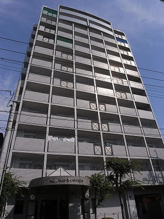 朝日プラザ新町の外観