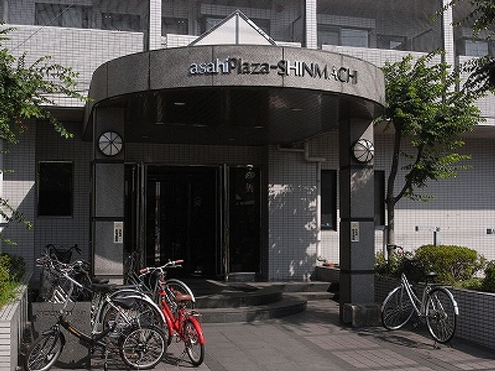 朝日プラザ新町の外観