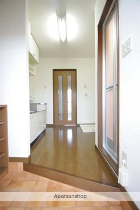 ロフティ花園の玄関