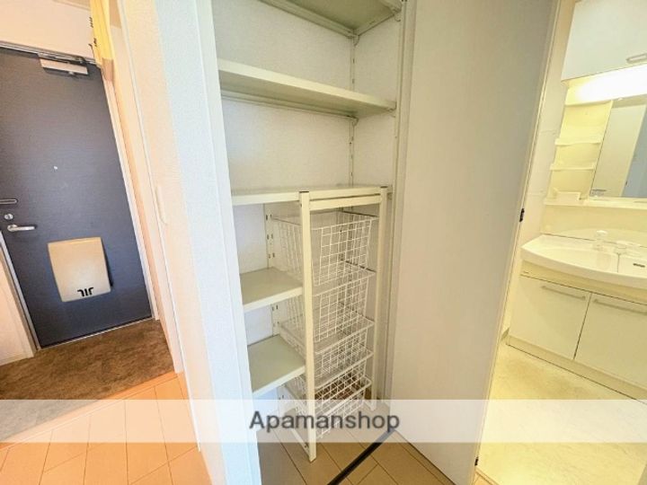 マドレカーサの内装