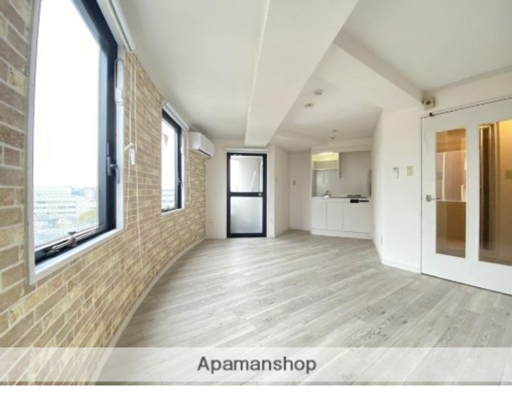 クロノス18三軒町の居間