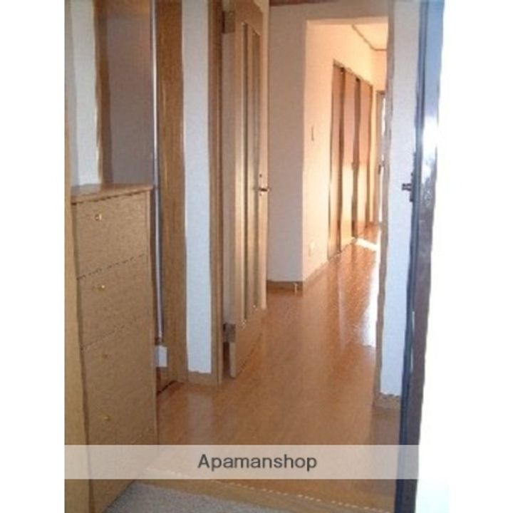 熊本県菊池郡菊陽町大字津久礼の賃貸マンションの玄関