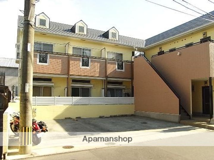 レオパレス南高江Ⅱの外観