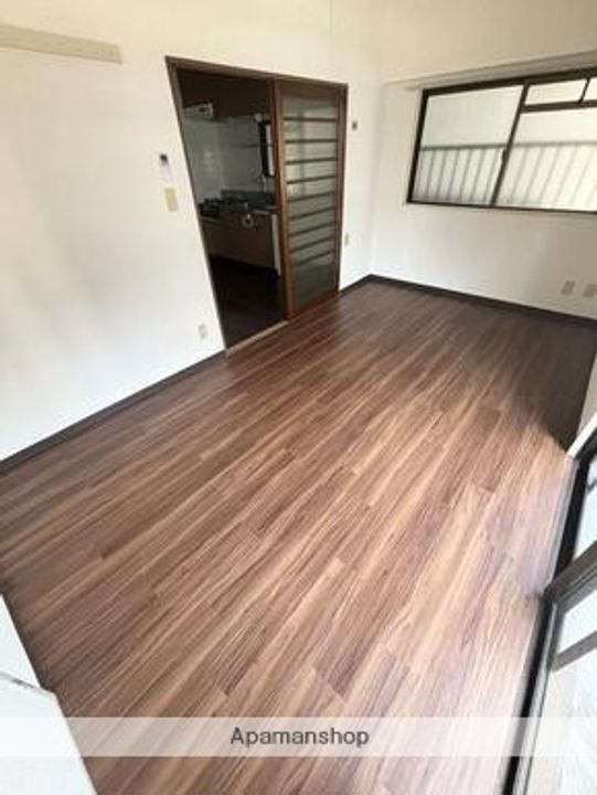 ラフォーレ4番館の内装