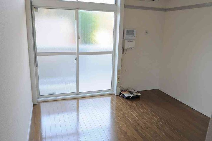 レオパレスKENT206の居間