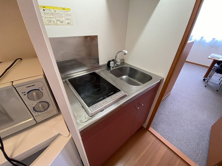 レオパレスSAKAE201のキッチン