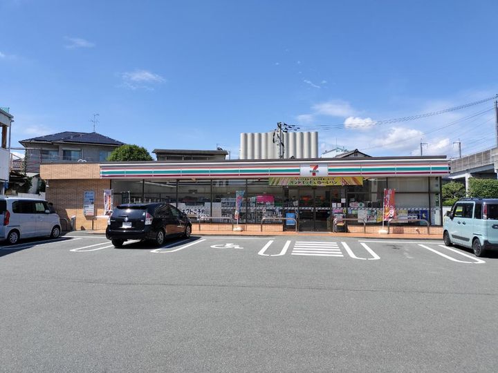 レオパレスシャルム花園210の周辺