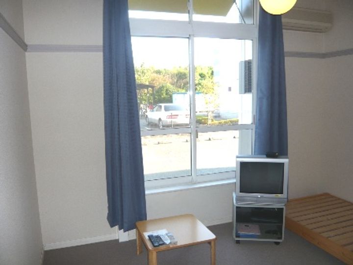 レオパレス戸島Ⅱ106の居間