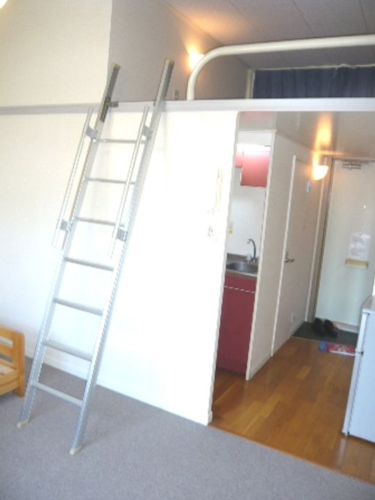 レオパレス戸島Ⅱ106の居間