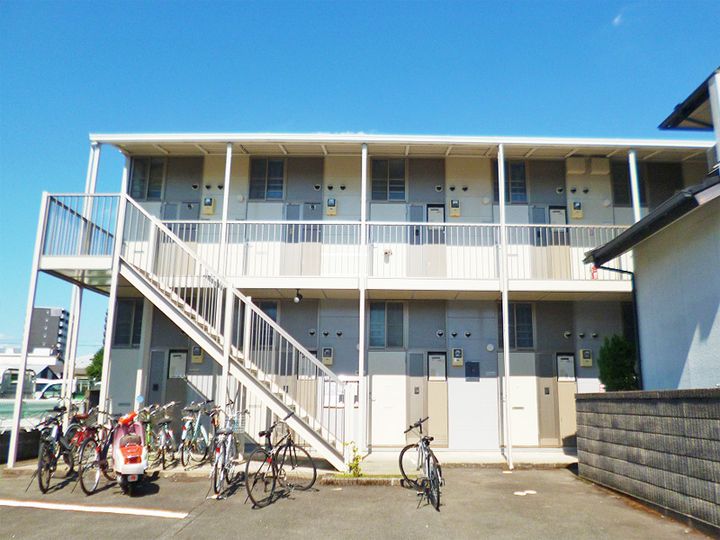 レオパレスパークサイド南熊本106の外観