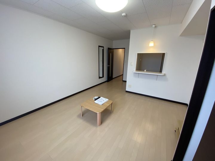 レオネクストKRHフレンド204の居間