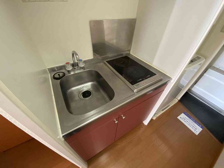 レオパレスレモングラス横手新町212のキッチン