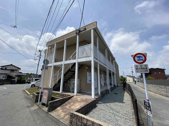 レオパレスオルゲント101の外観
