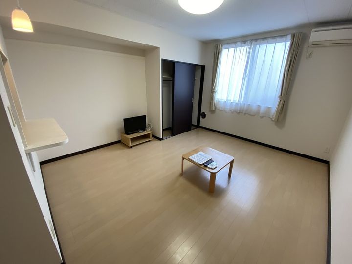 レオネクストHARU205の居間
