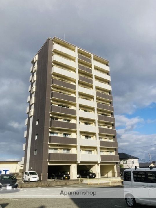 エレイネ近見の外観