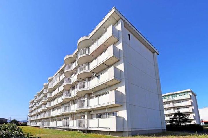 ビレッジハウス小川Ⅱ1号棟の外観