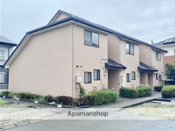 タウンハウス東1号棟の外観