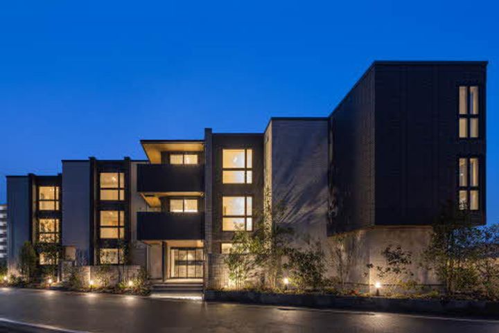 シャーメゾンARISTIO306の外観