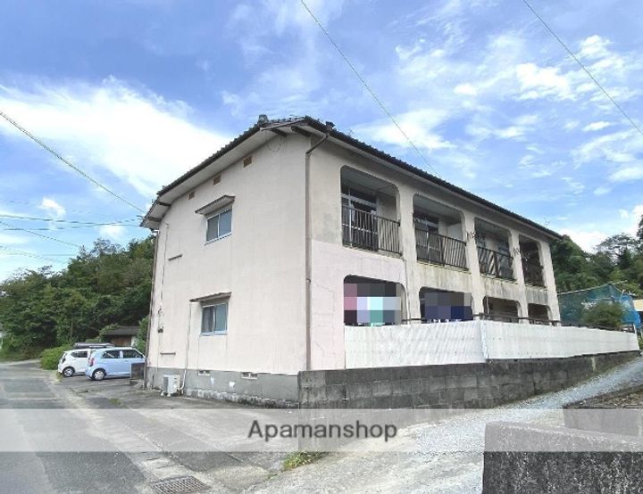 熊本県宇城市松橋町萩尾の賃貸アパートの外観