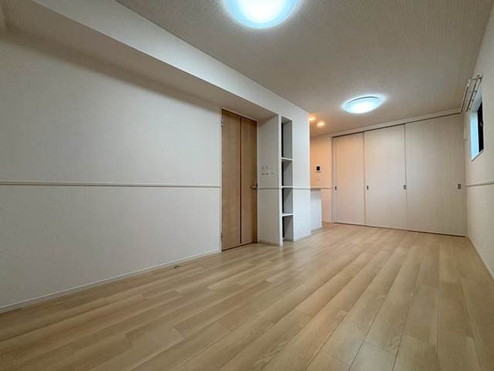 メゾン・プラチナの居間