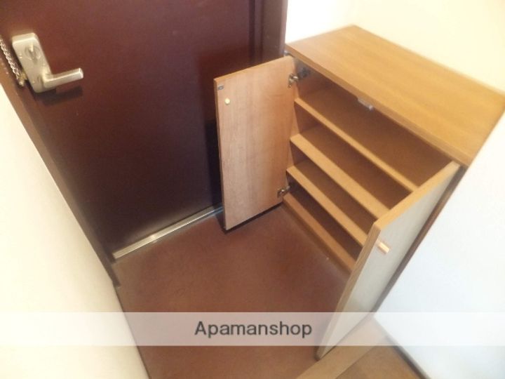 エステート平成の玄関