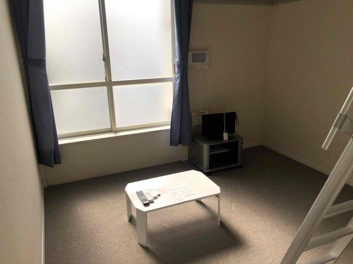 レオパレスタイガー102の居間