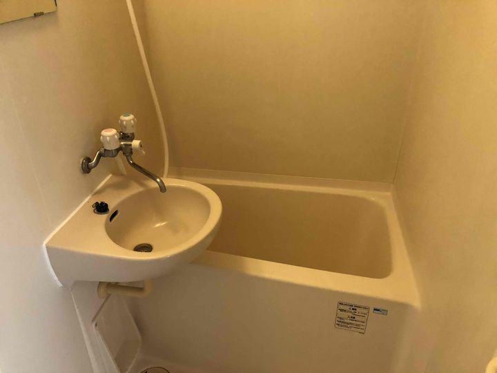 レオパレスタイガー102の風呂