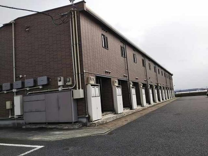 レオパレスピースフルさくら113の外観
