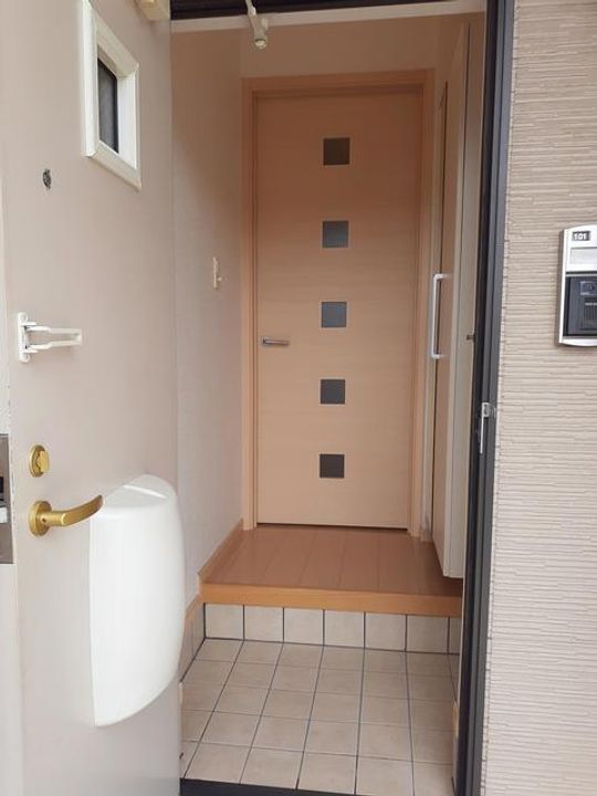 アベニューの玄関