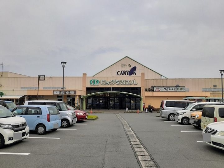 ブリーゼの周辺